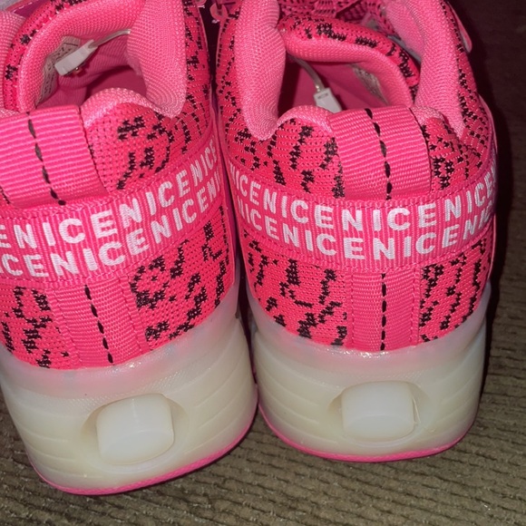 SDSPEED Kids Roller Skate Shoes pink Single Wheel Sport Sneaker LED size 5(37) - Picture 9 of 15